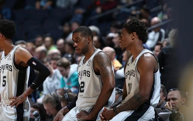 em